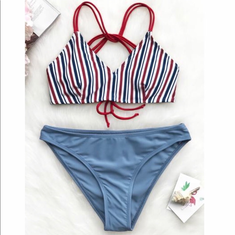 CUPSHE SASSY SWEETHEART STRIPE BIKINI SET
